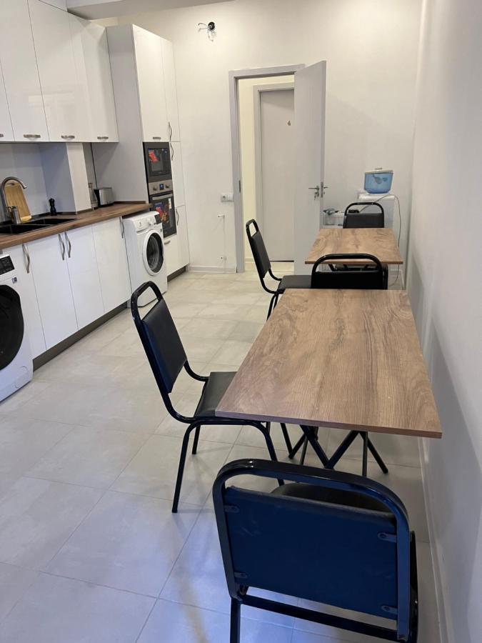 Apple Cozy Hotel Tbilisi Bagian luar foto
