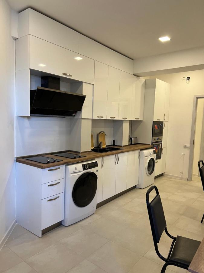 Apple Cozy Hotel Tbilisi Bagian luar foto