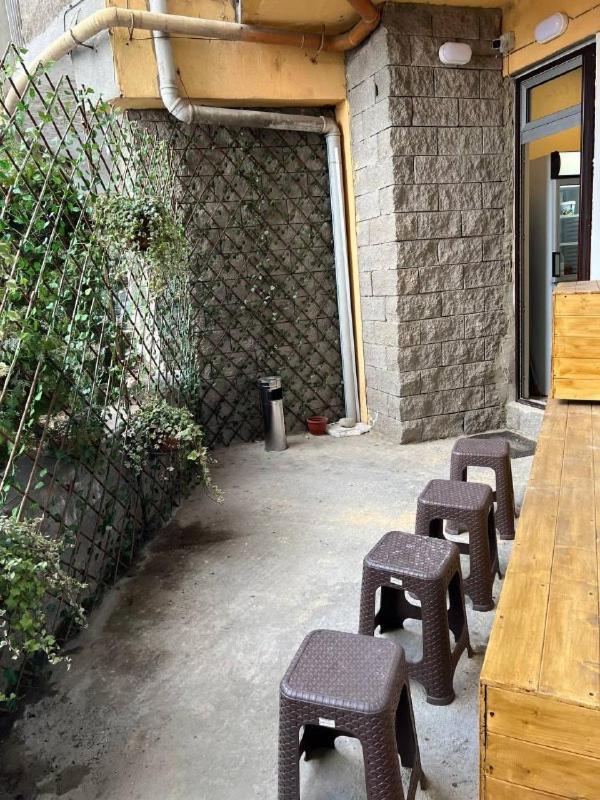Apple Cozy Hotel Tbilisi Bagian luar foto